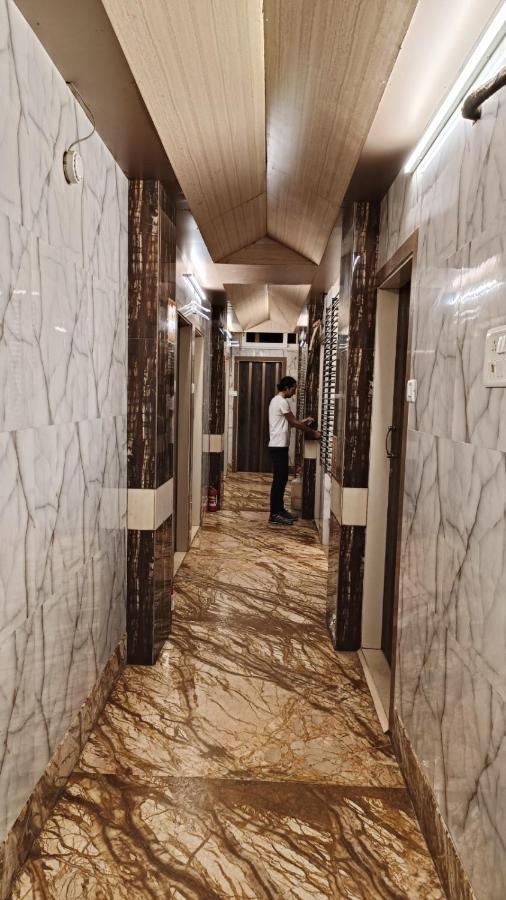 Hotel Oliver มุมไบ ภายนอก รูปภาพ