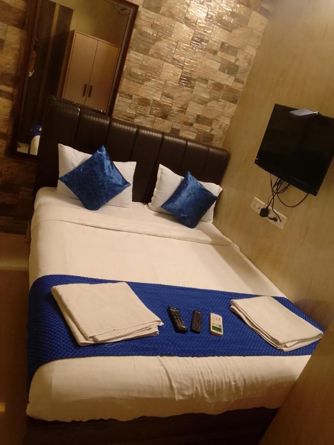 Hotel Oliver มุมไบ ภายนอก รูปภาพ